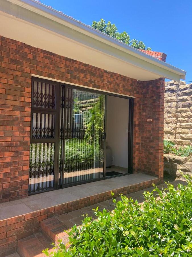 Botleng Guest House Boqate Exterior photo