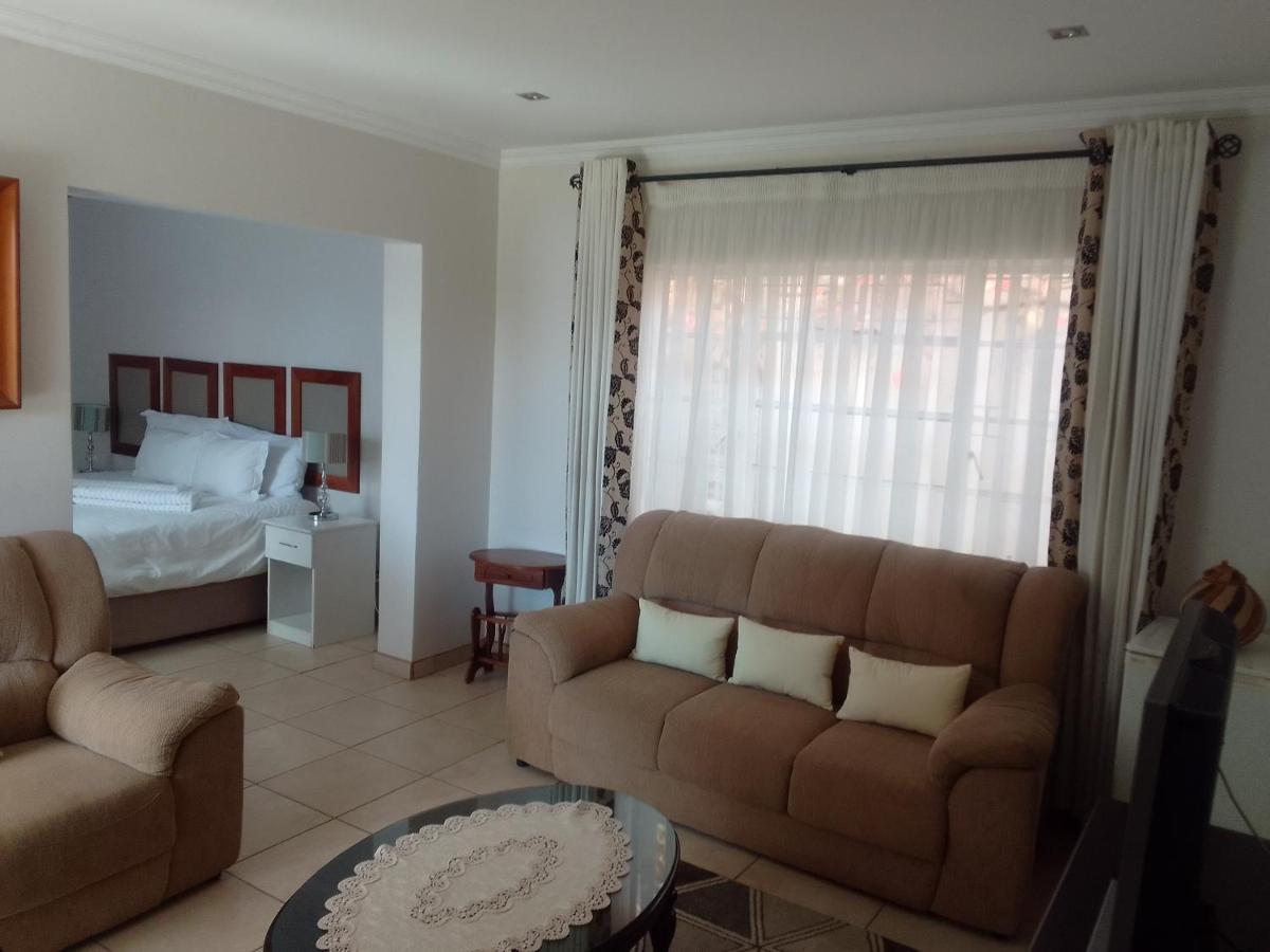 Botleng Guest House Boqate Exterior photo