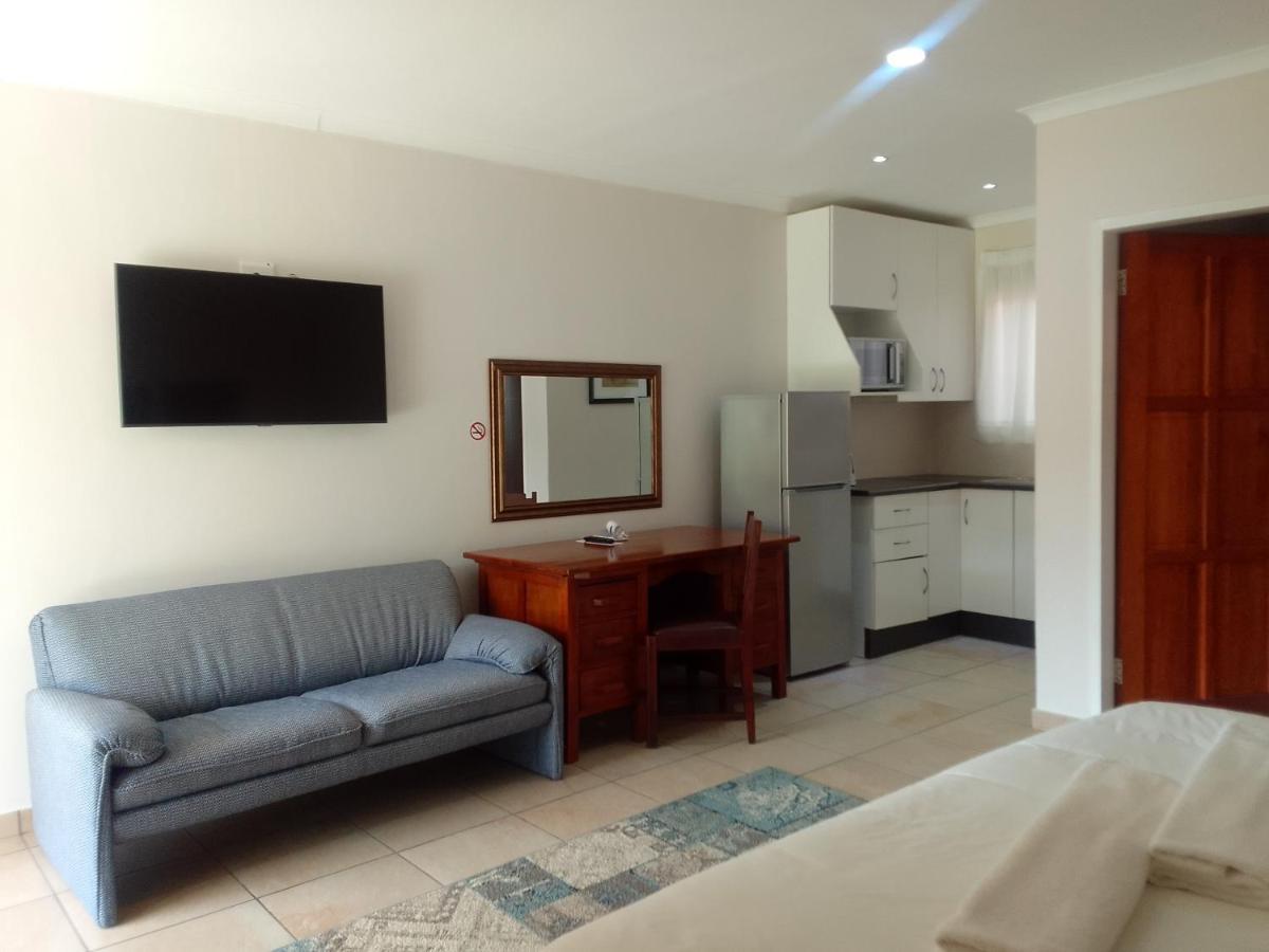 Botleng Guest House Boqate Exterior photo