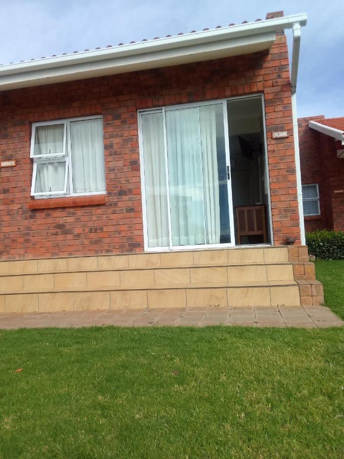 Botleng Guest House Boqate Exterior photo